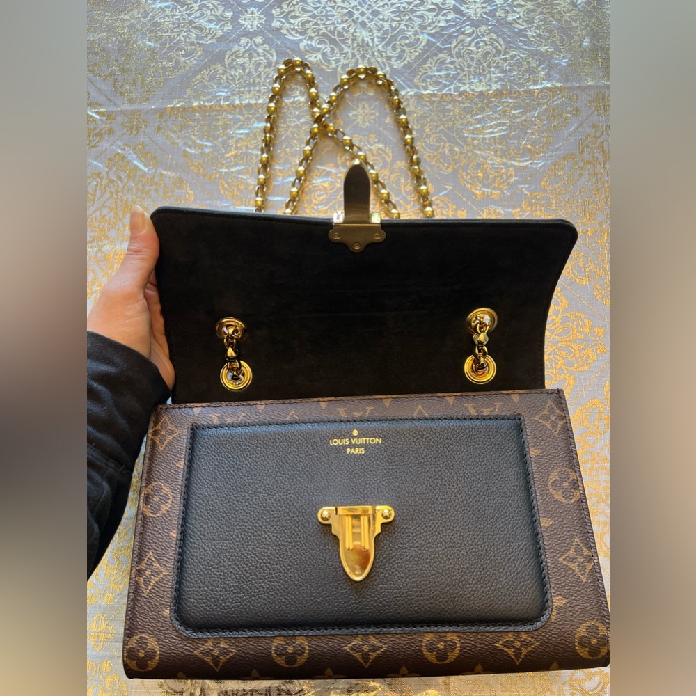 … VICTOIRE - Picture 6 of 15